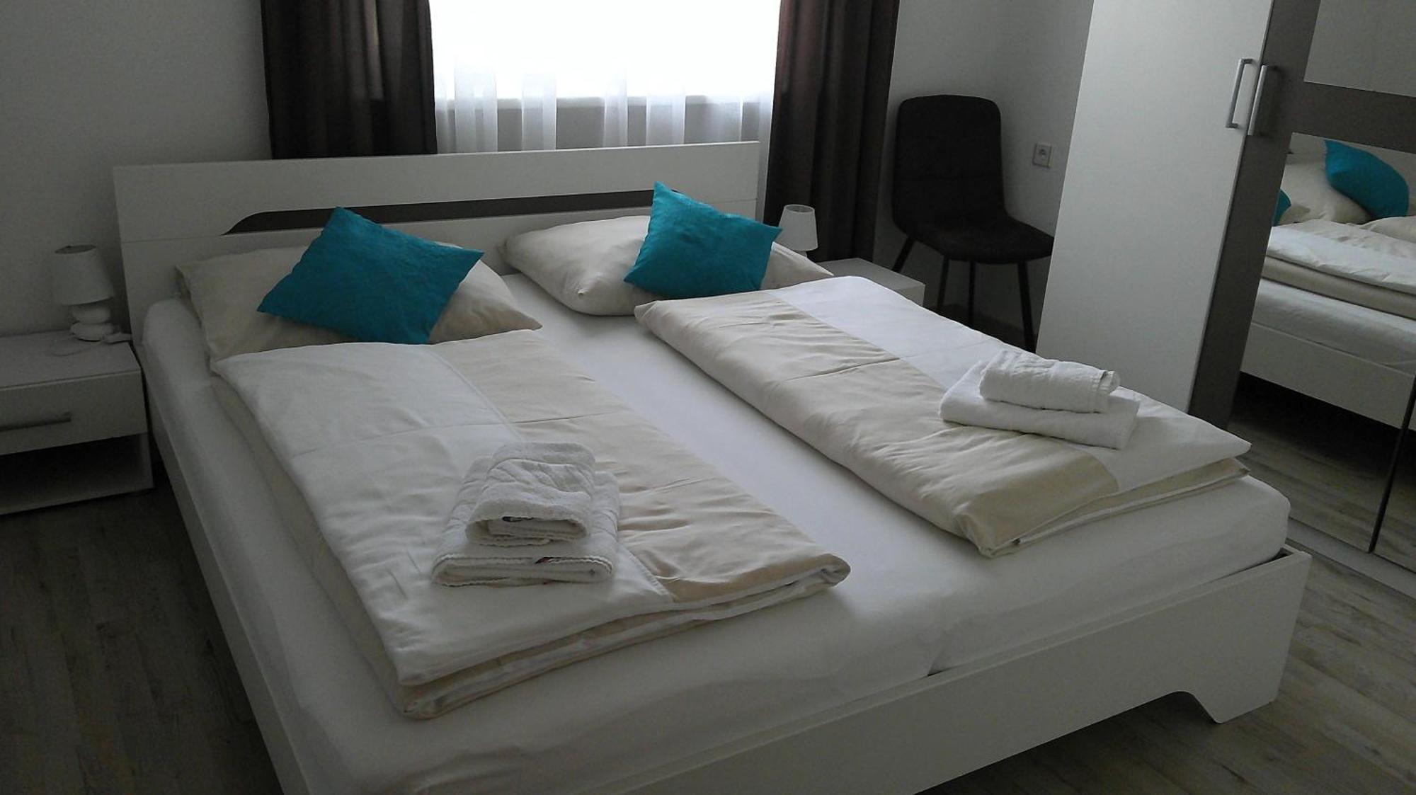 Bora Appartements 1 Mit 4 Schlafzimmer เซลล์อัมเซ ภายนอก รูปภาพ